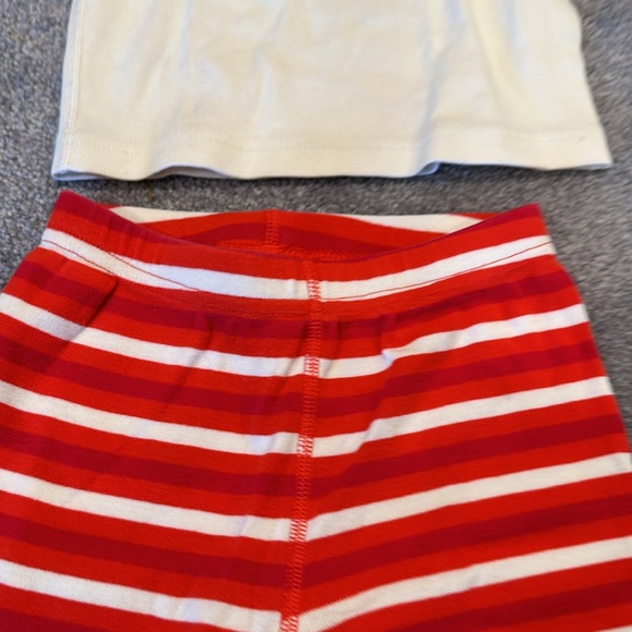 Disney by Hanna Andersson size 100cm/4 Christmas pajama set - Picture 4 of 4